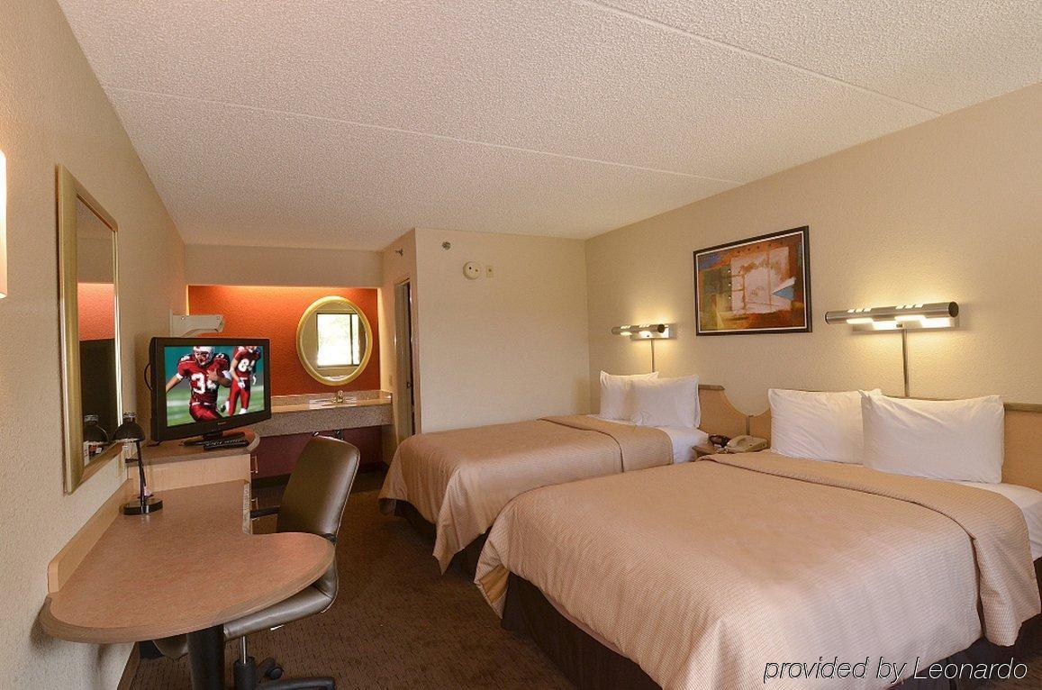 Red Roof Inn Hickory Exterior foto